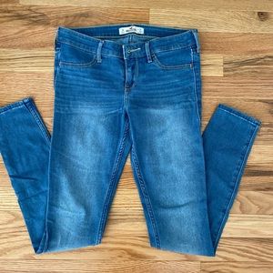 HOLLISTER SIZE 3 Jeans
